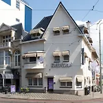 & Bella Vista Den Haag